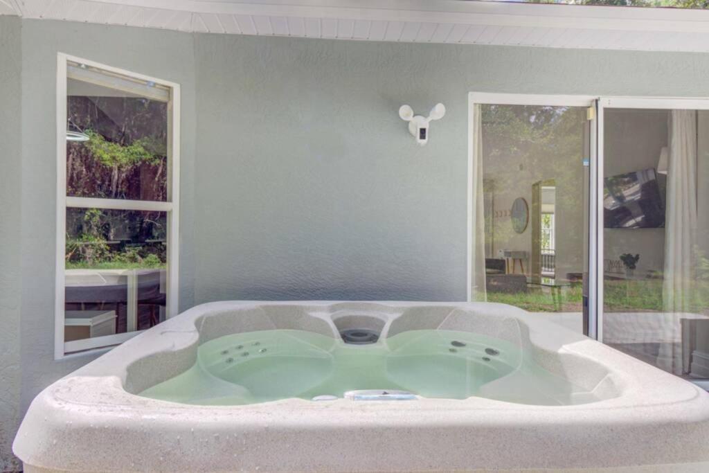 Hot Tub, Breakfast, Game Room, & Close To Beaches North Port Exterior photo